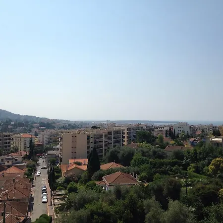 La Cle Du Sud 2* Le Cannet