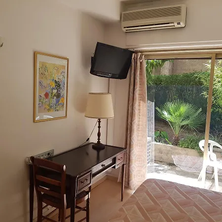 فندق La Cle Du Sud 2*